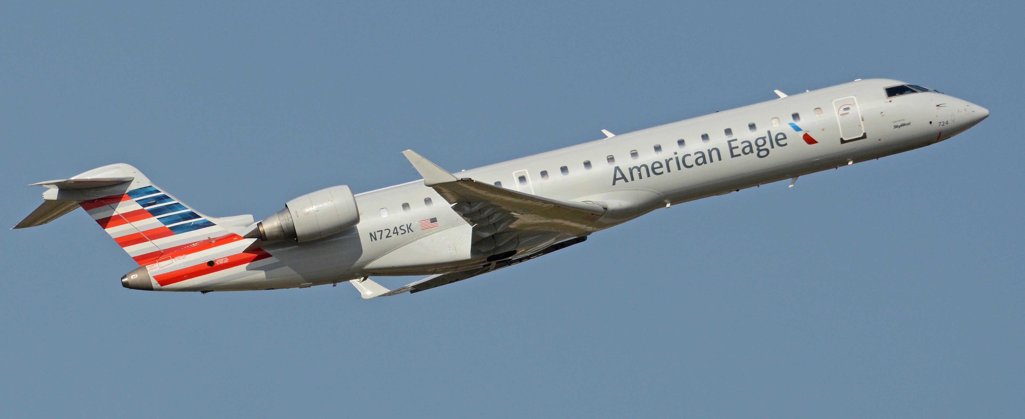 american eagle crj700
